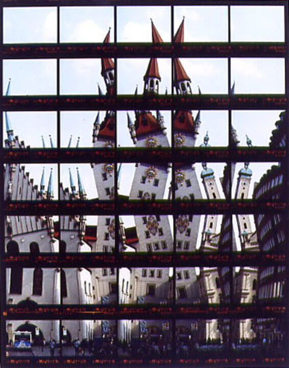 Thomas Kellner: 32#24 Muenchen, Altes Rathaus, 2002, C-Print, 19,2 x 24,7 cm/7,5" x 9,6", Auflage 20+3