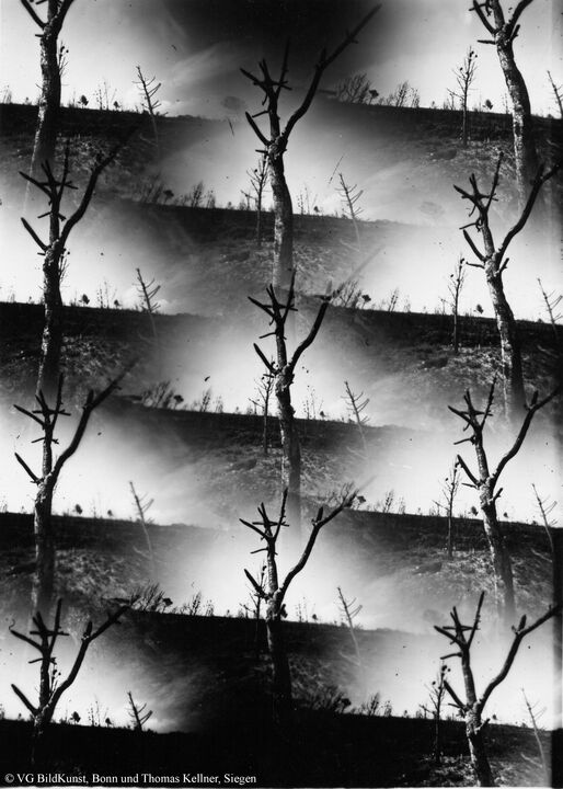 Thomas Kellner: Tierra quemada, obscure, photographies from the ashes Nr. 3, 1993, BW-Print, 16,4x23,5cm/6,4"x9,2", edition 10+2