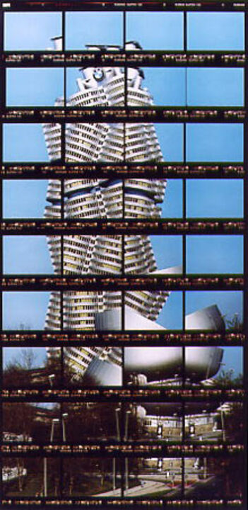 Thomas Kellner: 32#21 München, BMW-Tower, 2002, C-Print, 15,3 x 31,4 cm/5,9" x 12,2", Auflage 20+3