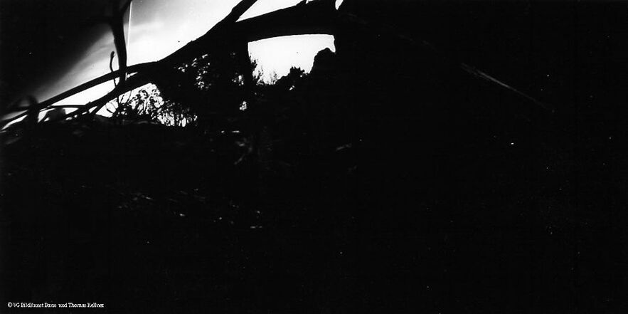 Thomas Kellner: Tierra quemada - obscure Fotografien aus der Asche, 1993