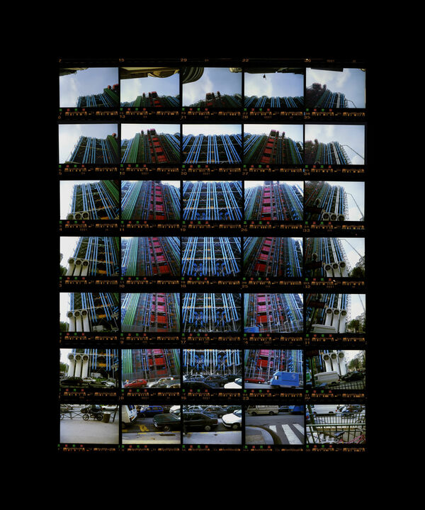 Thomas Kellner: 03#01 Paris, Centre Georges Pompidou (architects: Sir Richard Rogers, Renzo Piano, Gianfranco Franchini), 1997, C-Print, 19,5 x 25,0 cm/7,6"x9,7", edition 10+3